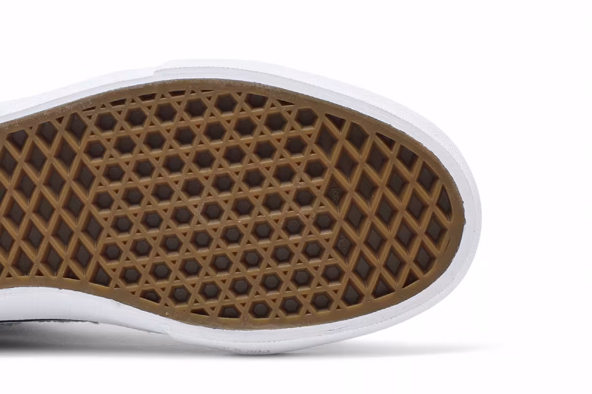 Supreme x Vans Sk8-Hi Blue Hole Punch Denim, view 6