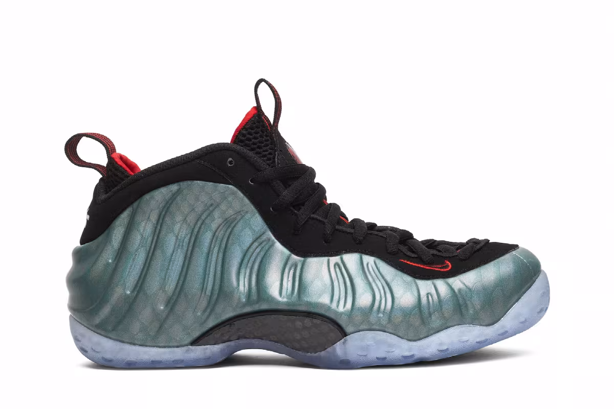 Nike Air Foamposite One PRM Gone Fishing, view 2