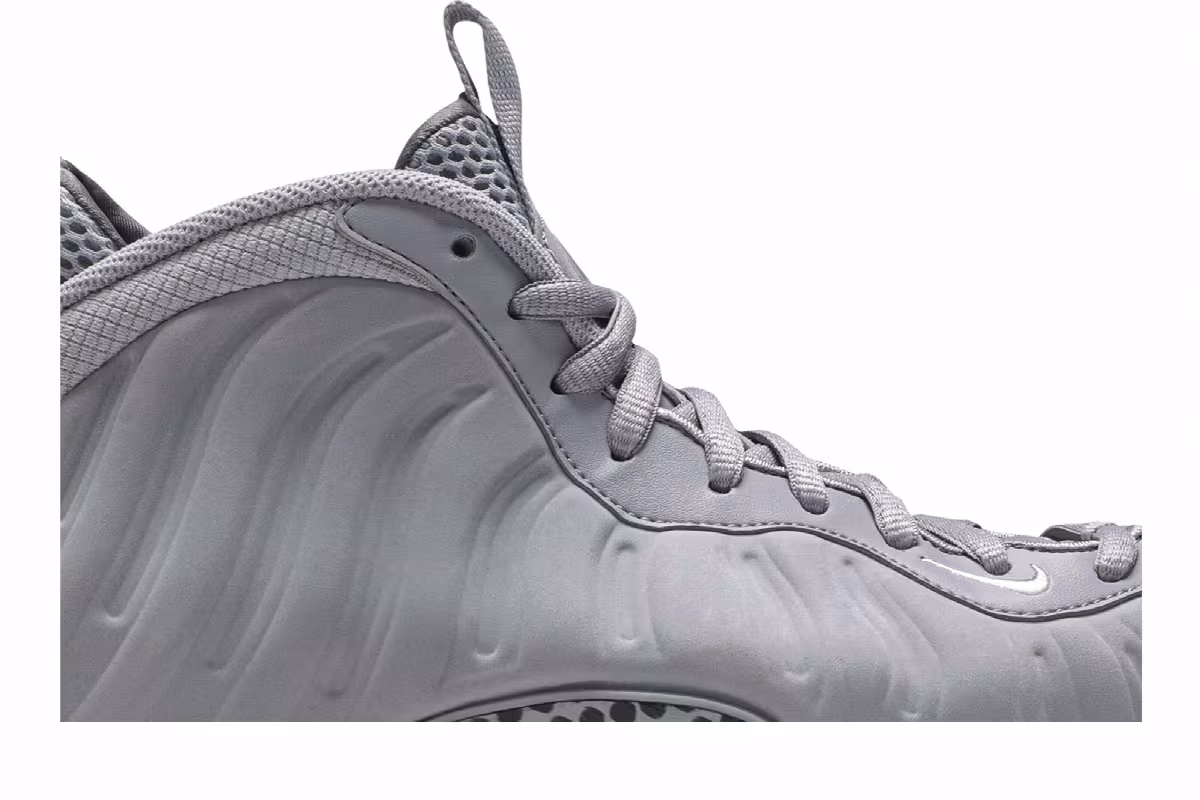 Nike Air Foamposite One PRM Wolf Grey, view 3