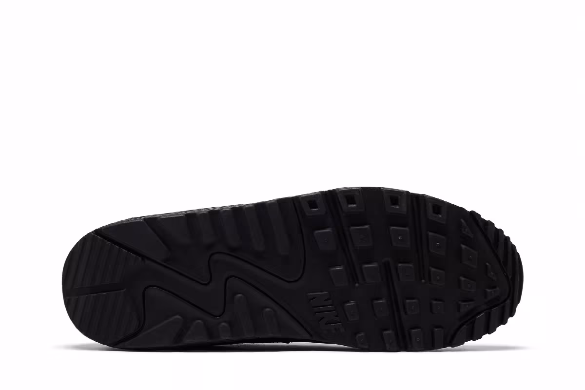Nike Air Max 90 Essential Triple Black, view 5