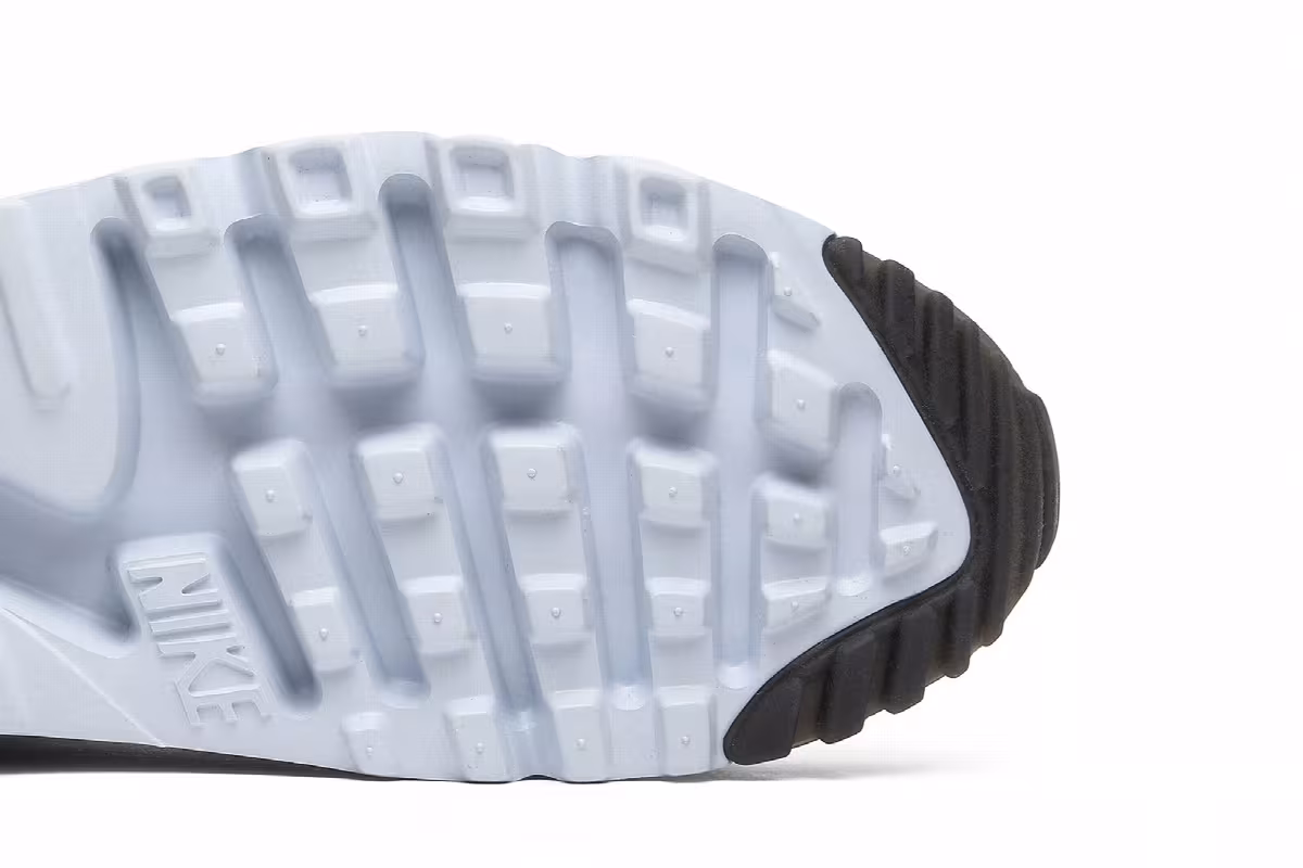 Nike Air Max 90 Ultra Moire Iridescent, view 6