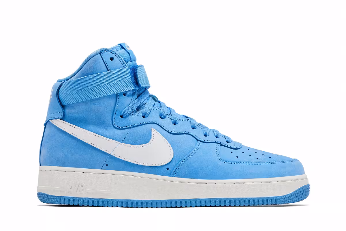 Nike Air Force 1 High QS University Blue, view 2
