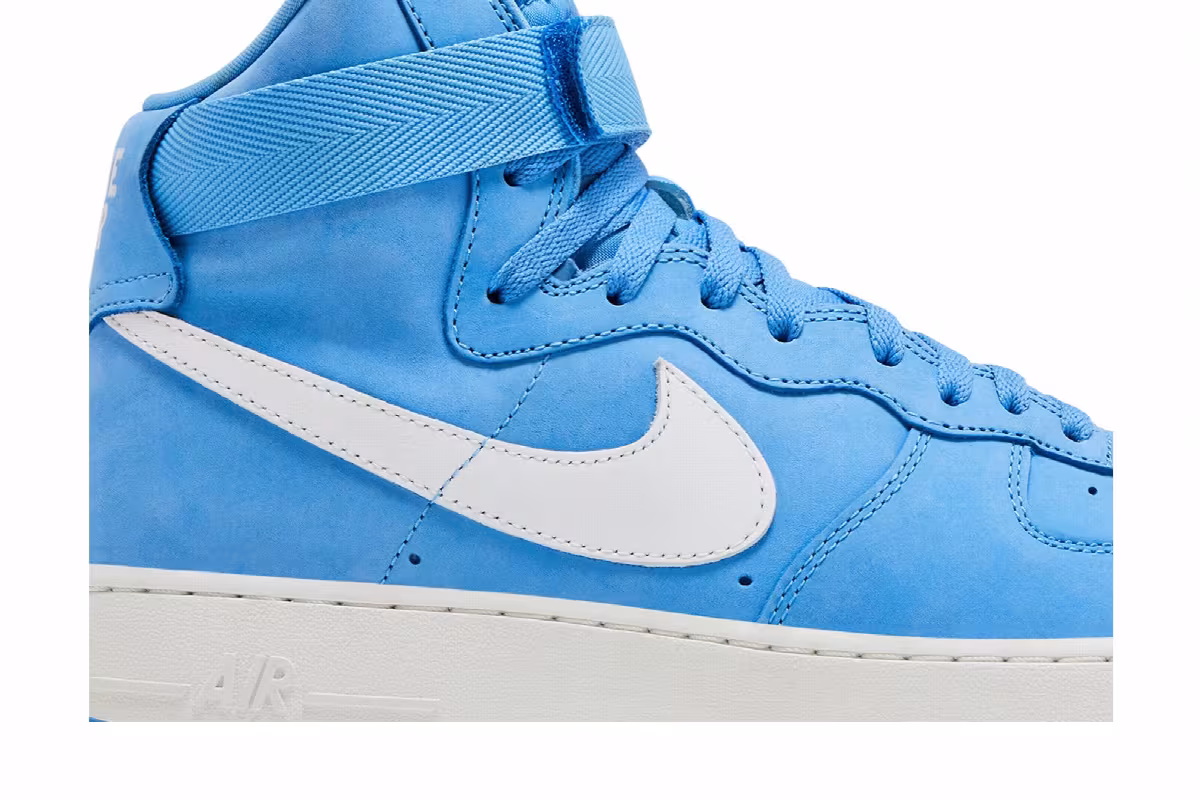 Nike Air Force 1 High QS University Blue, view 3