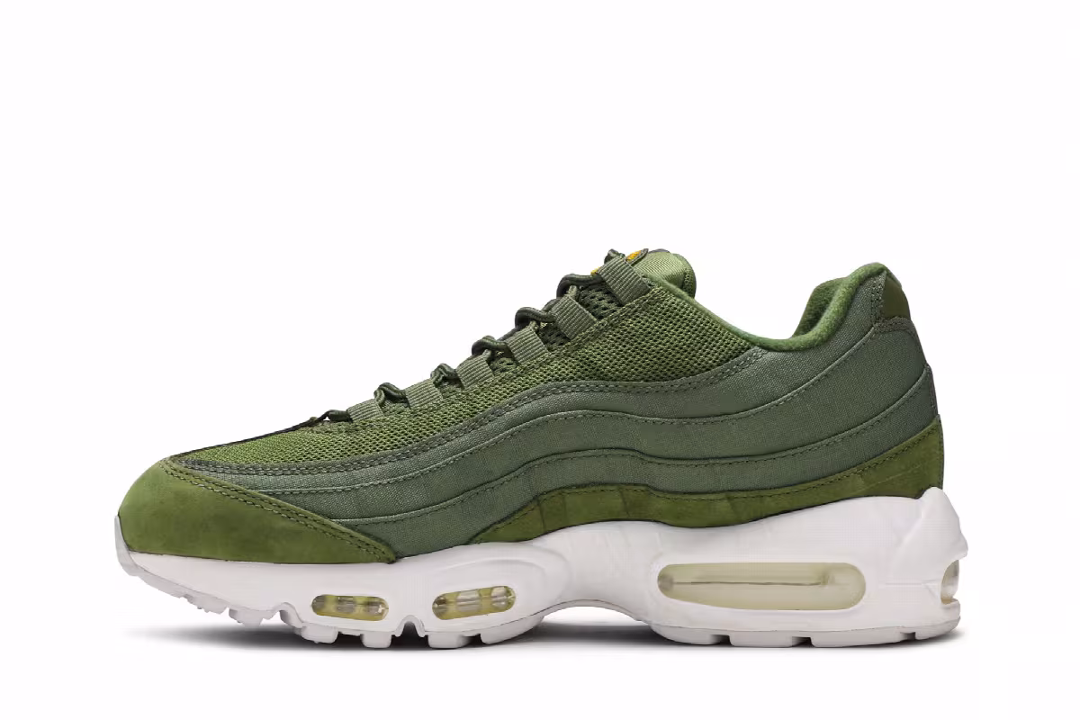 Stussy x Nike Air Max 95 Olive, view 4