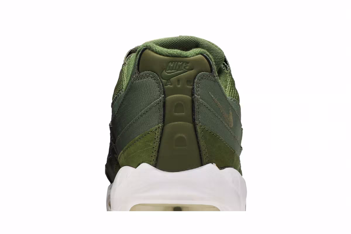 Stussy x Nike Air Max 95 Olive, view 8