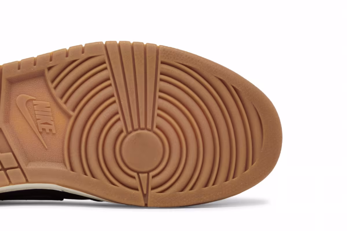 Nike Dunk High Lux SP Burnished Leather, view 6