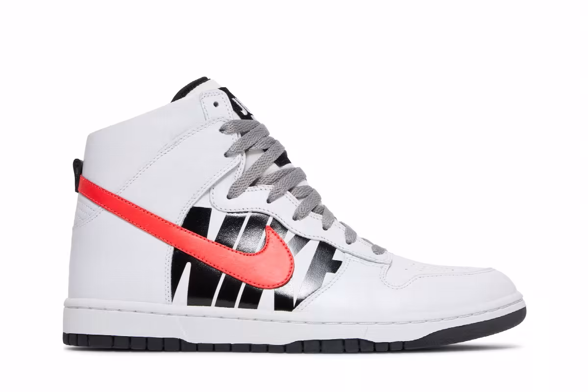 UNDFTD x NikeLab Dunk High Lux Undefeated, view 2