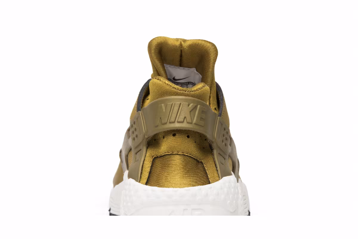 Nike Women's Air Huarache Run bronzine, view 8