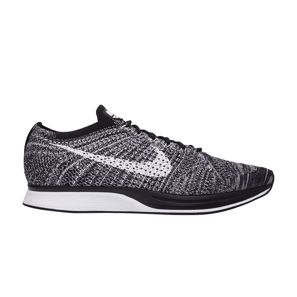 Nike Flyknit Racer Oreo 2.0