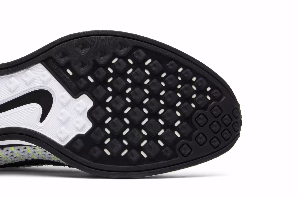 Nike Flyknit Racer Volt 2015, view 6