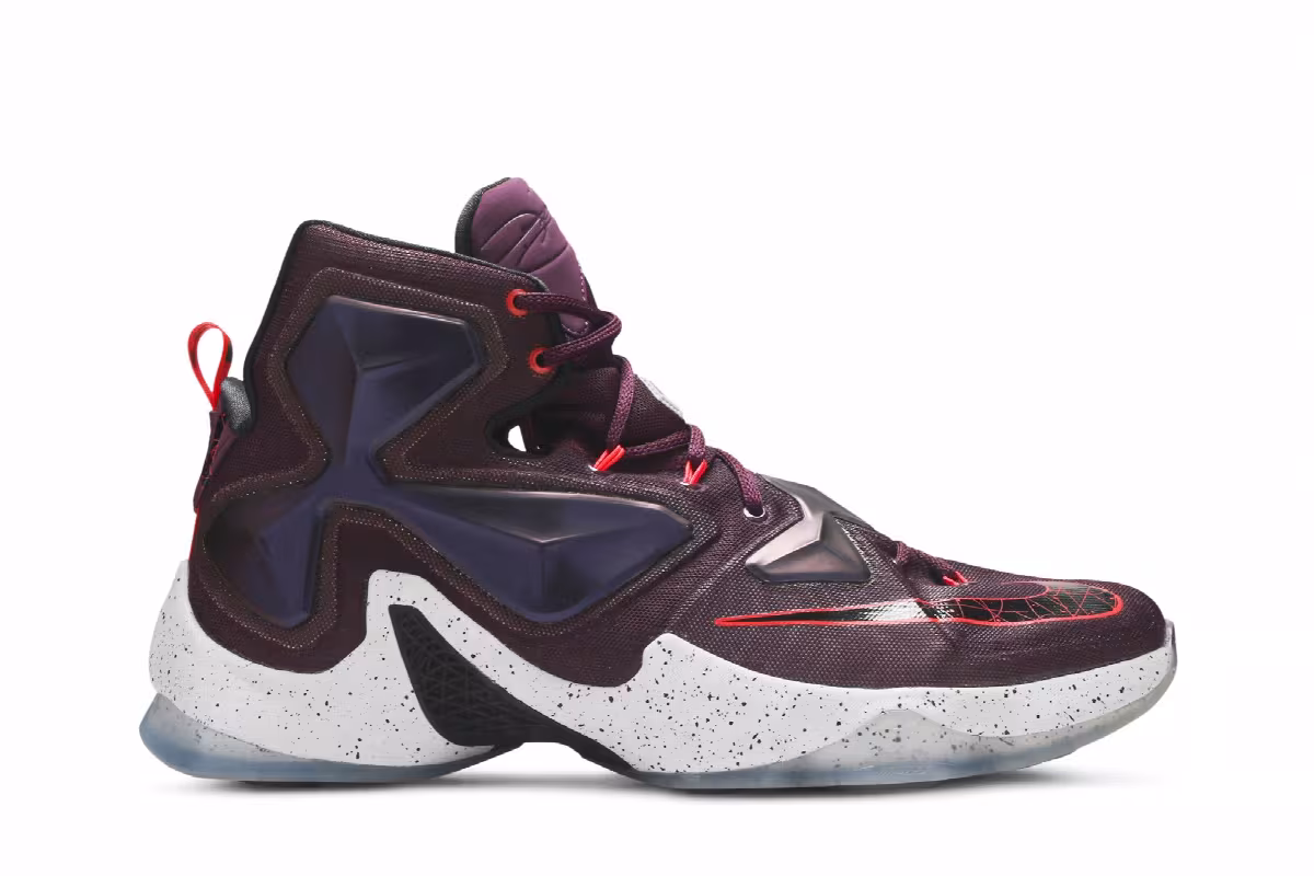 Nike LeBron 13 Mulberry, view 2