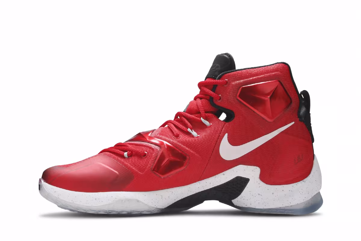 Nike LeBron 13 On Court, view 4