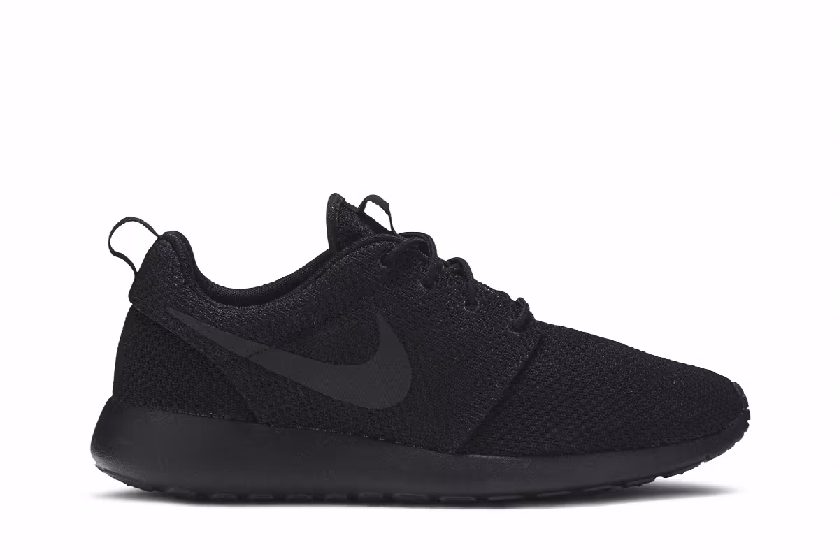 Nike Roshe Run Triple Black, view 2