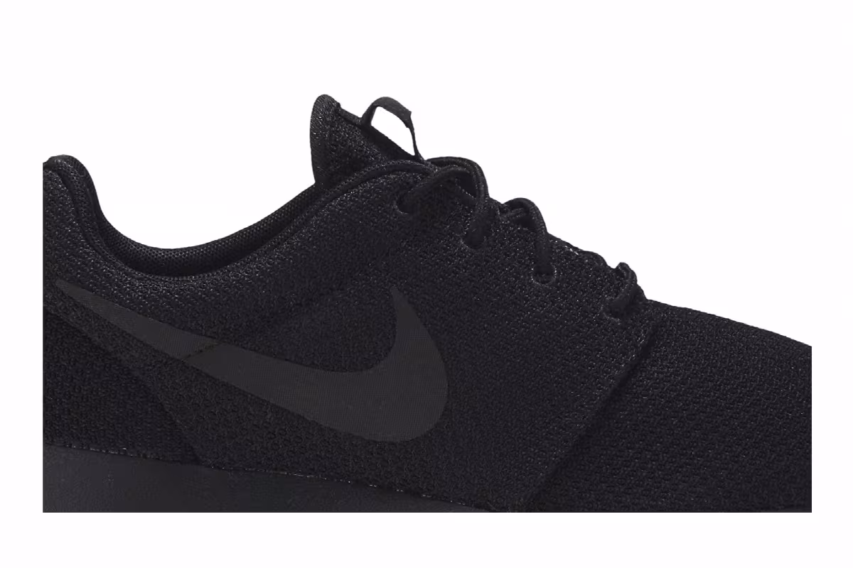 Nike Roshe Run Triple Black, view 3