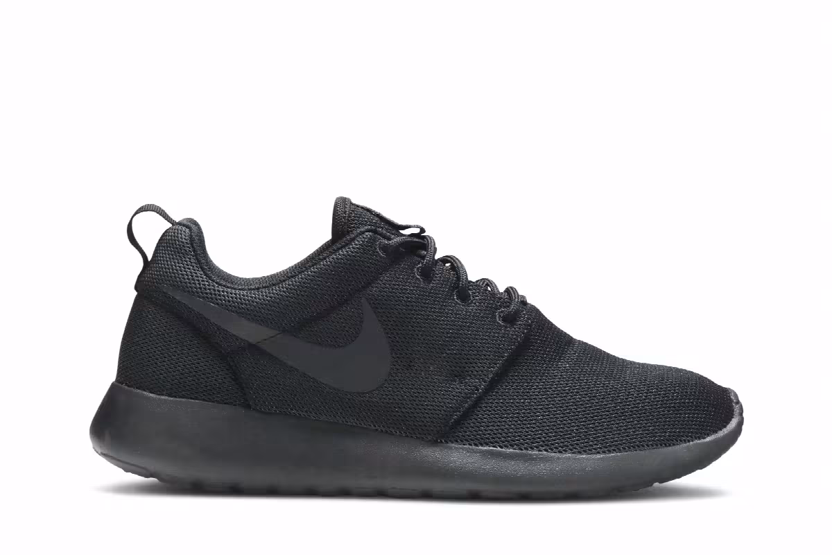 Nike Women's Roshe One Black, view 2