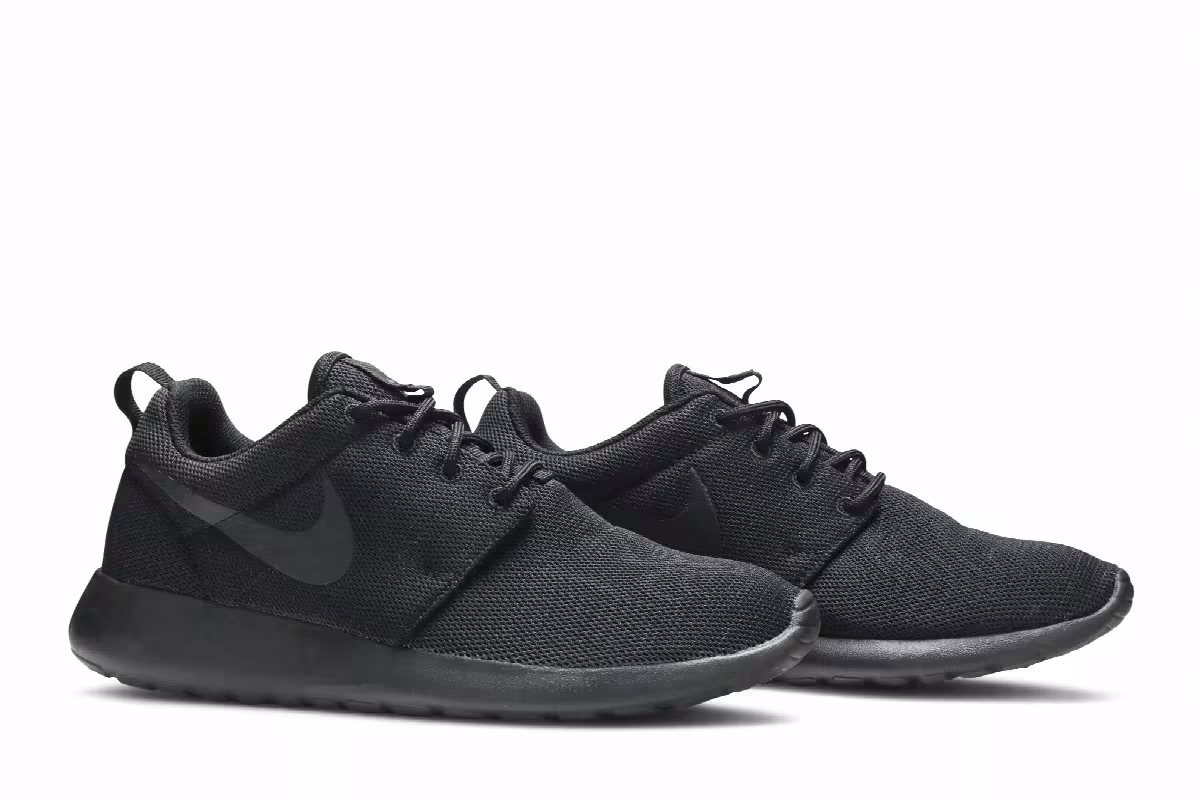 Nike Women's Roshe One Black, view 9
