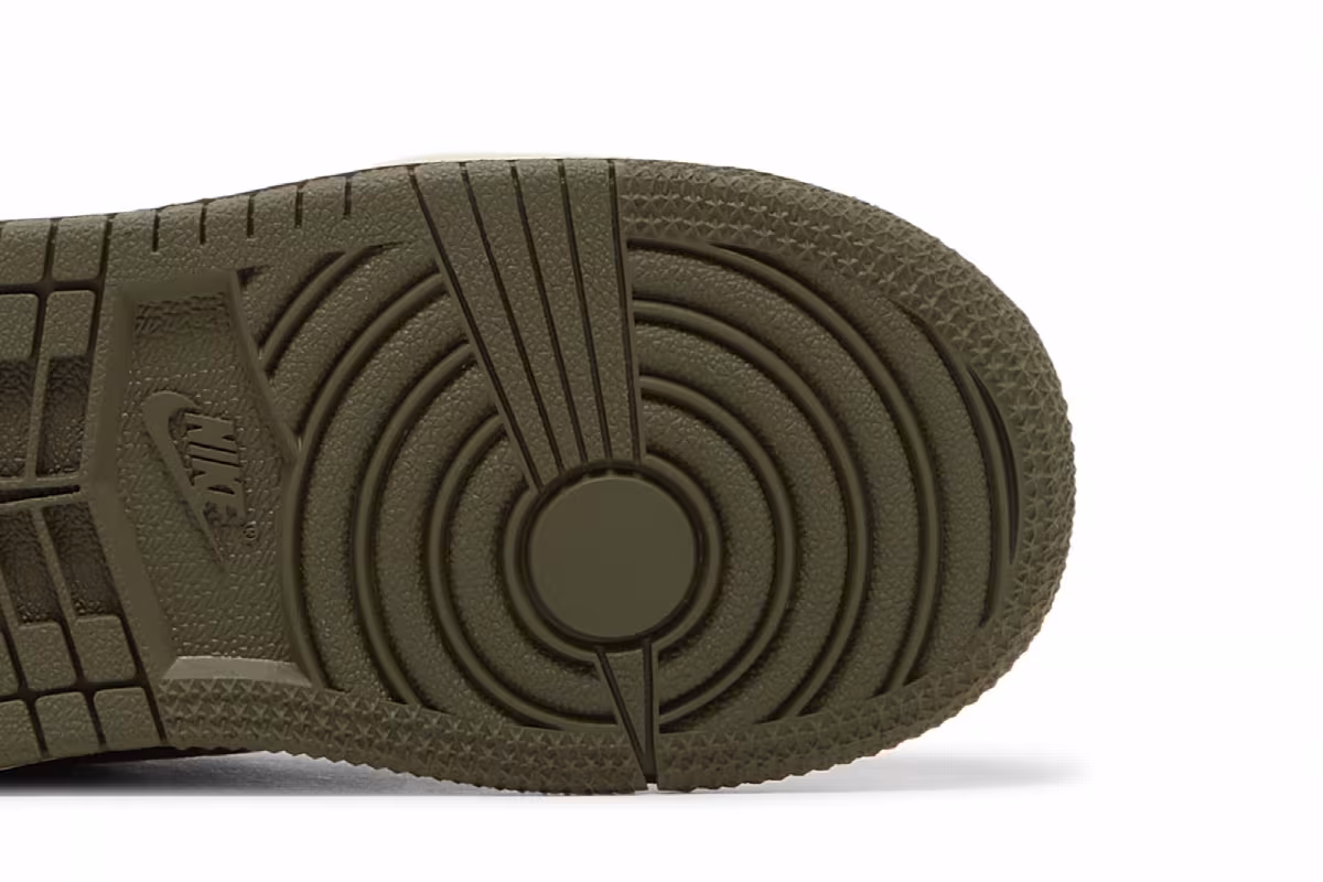 Travis Scott x Air Jordan 1 Low OG SP TD Olive, view 6