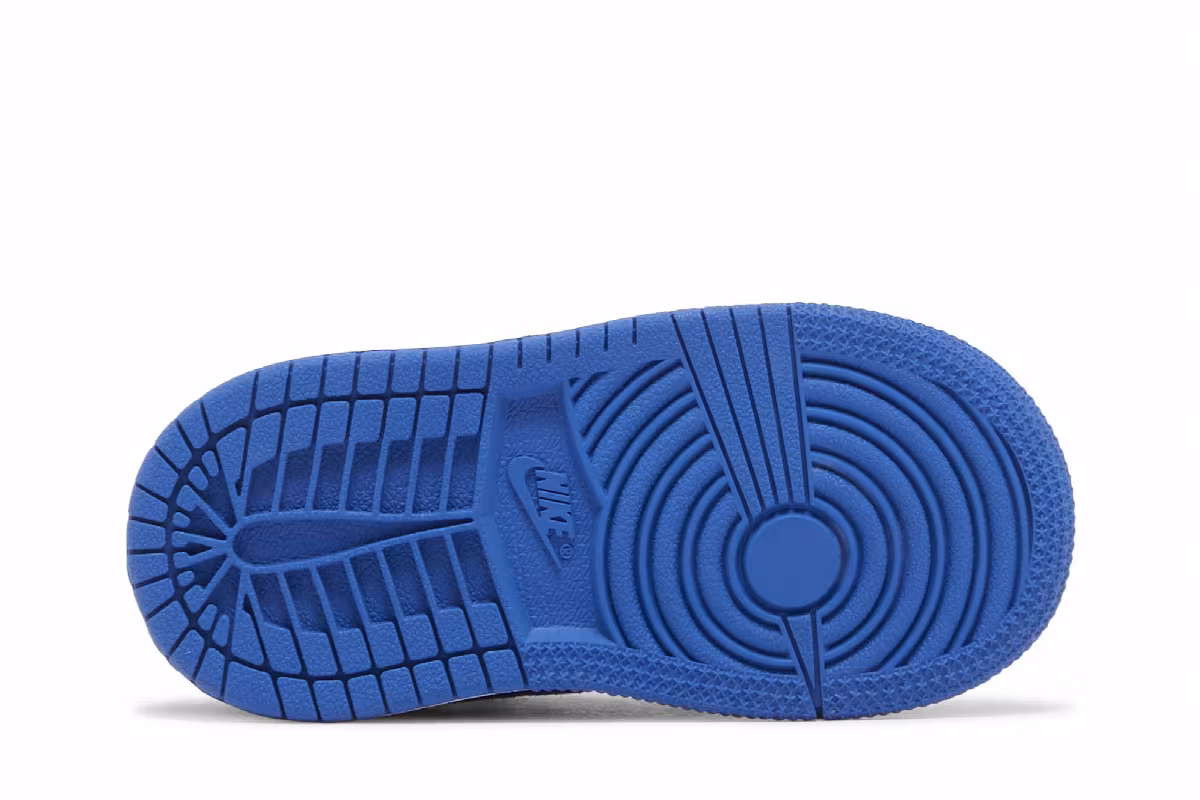 Air Jordan 1 High OG TD Royal Reimagined, view 5