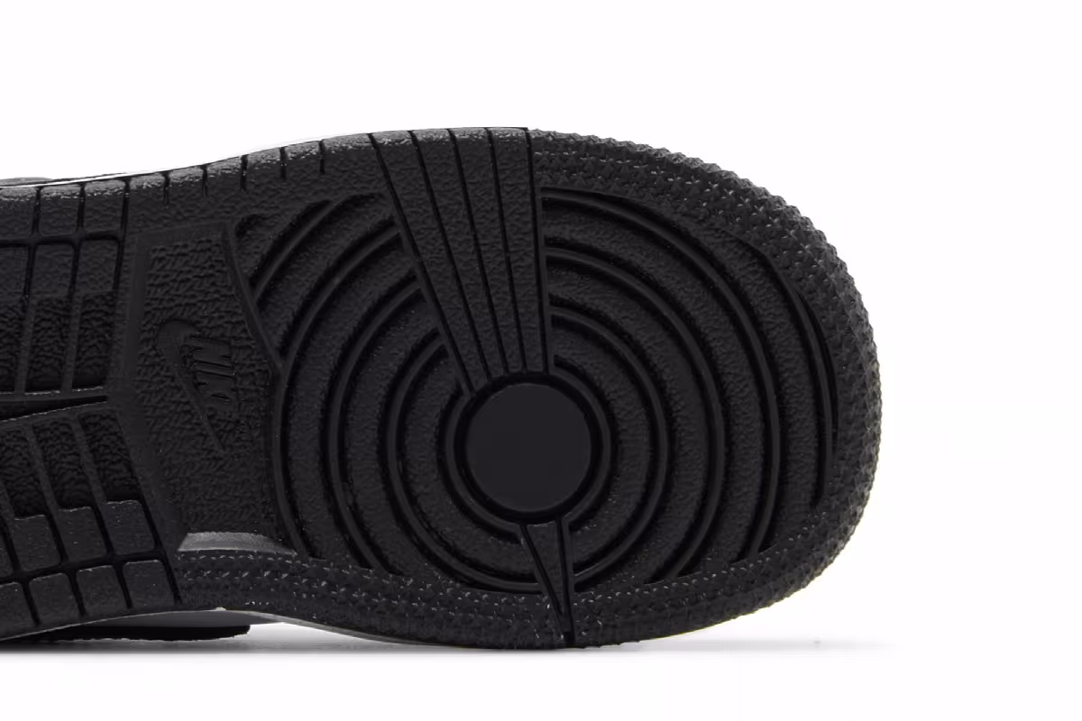 Air Jordan 1 Mid SE TD Panda Elephant, view 6