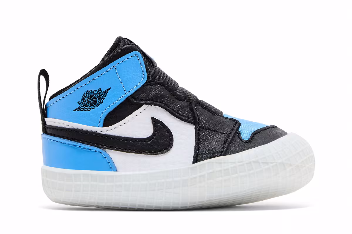 Air Jordan 1 Crib Bootie UNC Toe, view 2