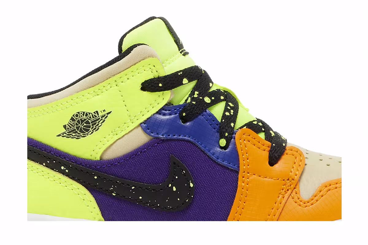 Air Jordan 1 Mid SE TD Volt Vivid Orange, view 3