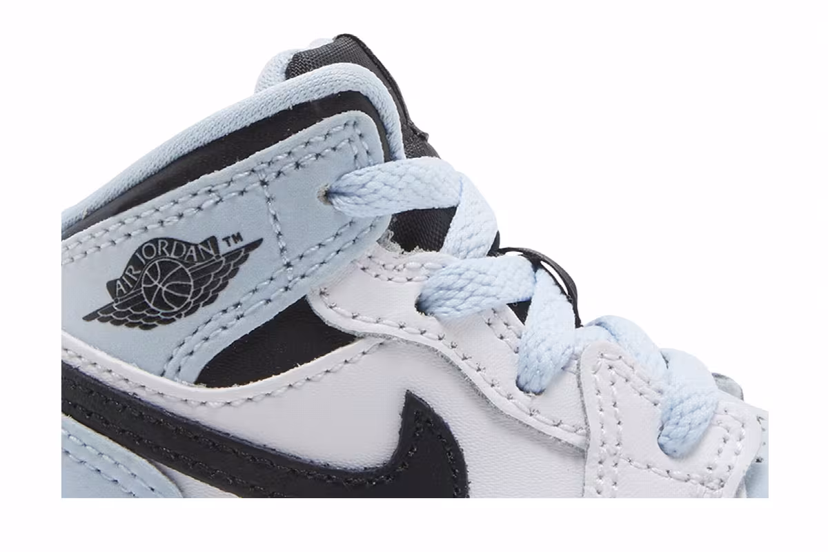 Air Jordan 1 Mid SE TD White Ice Blue, view 3