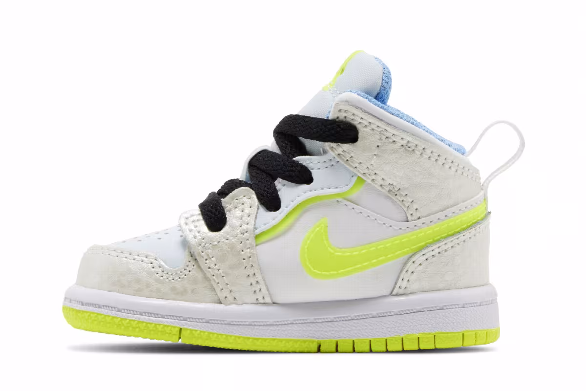 Air Jordan 1 Mid SE TD Warped Swoosh, view 4