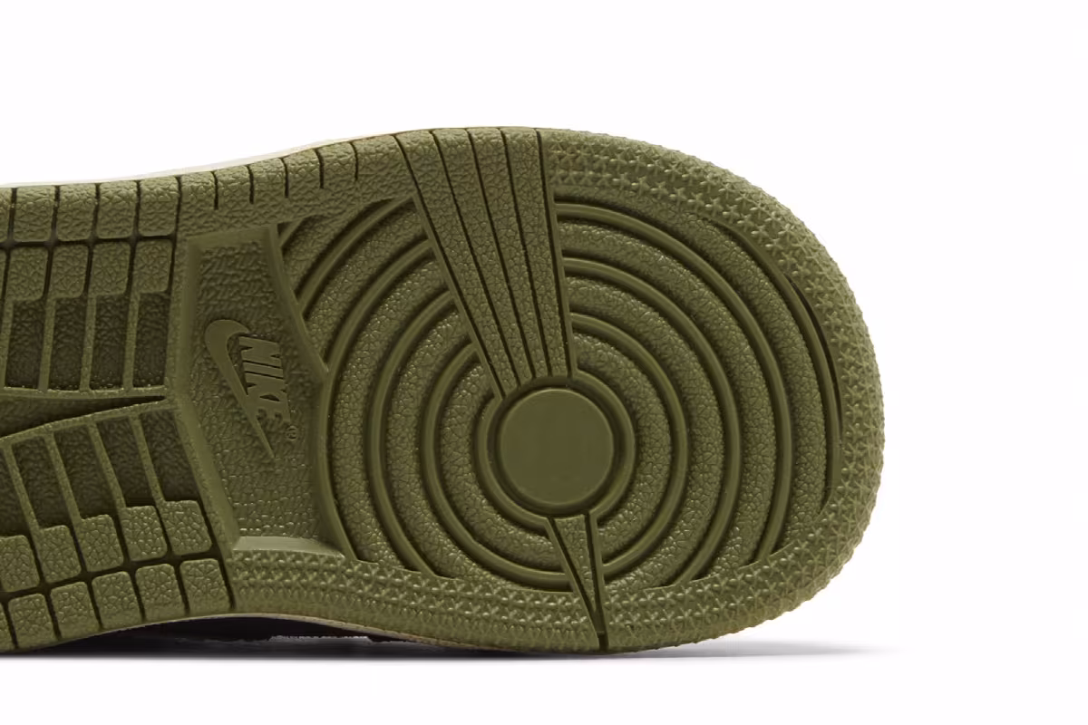 Air Jordan 1 Mid SE Craft TD Anthracite Light Olive, view 6