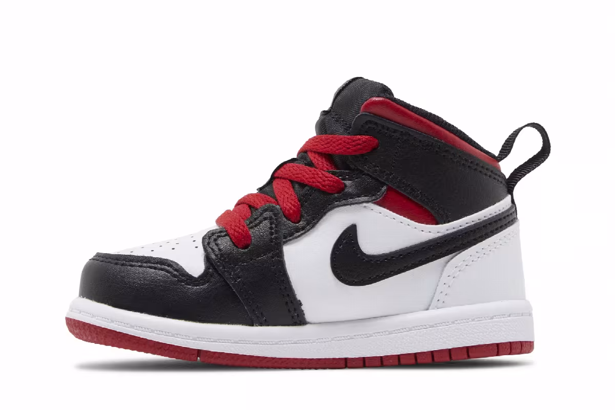 Air Jordan 1 Mid TD Gym Red Black Toe, view 4