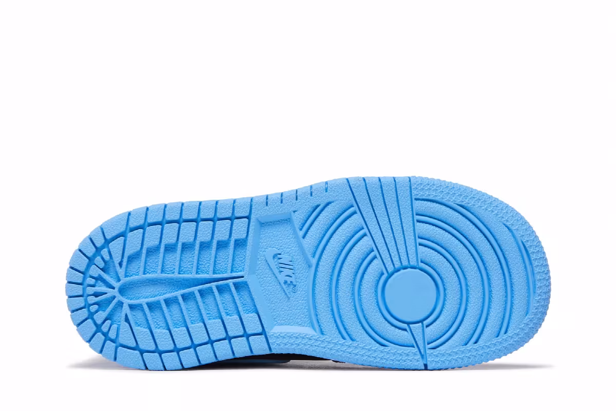Air Jordan 1 Mid TD University Blue Black, view 5