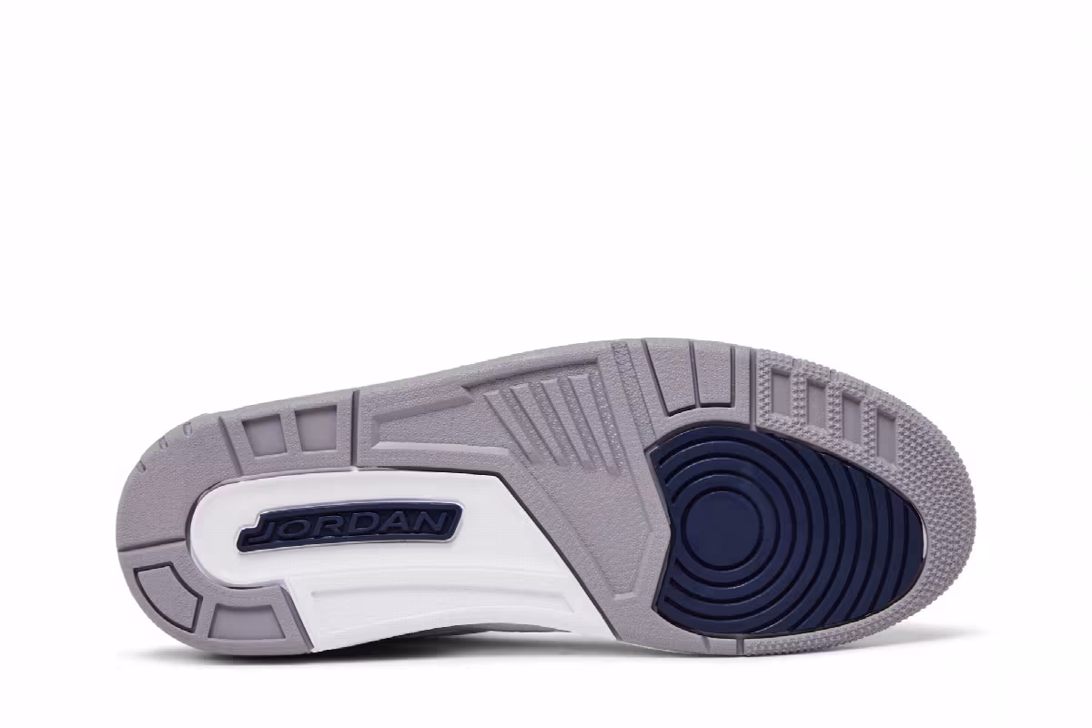 Air Jordan 3 Midnight Navy, view 5