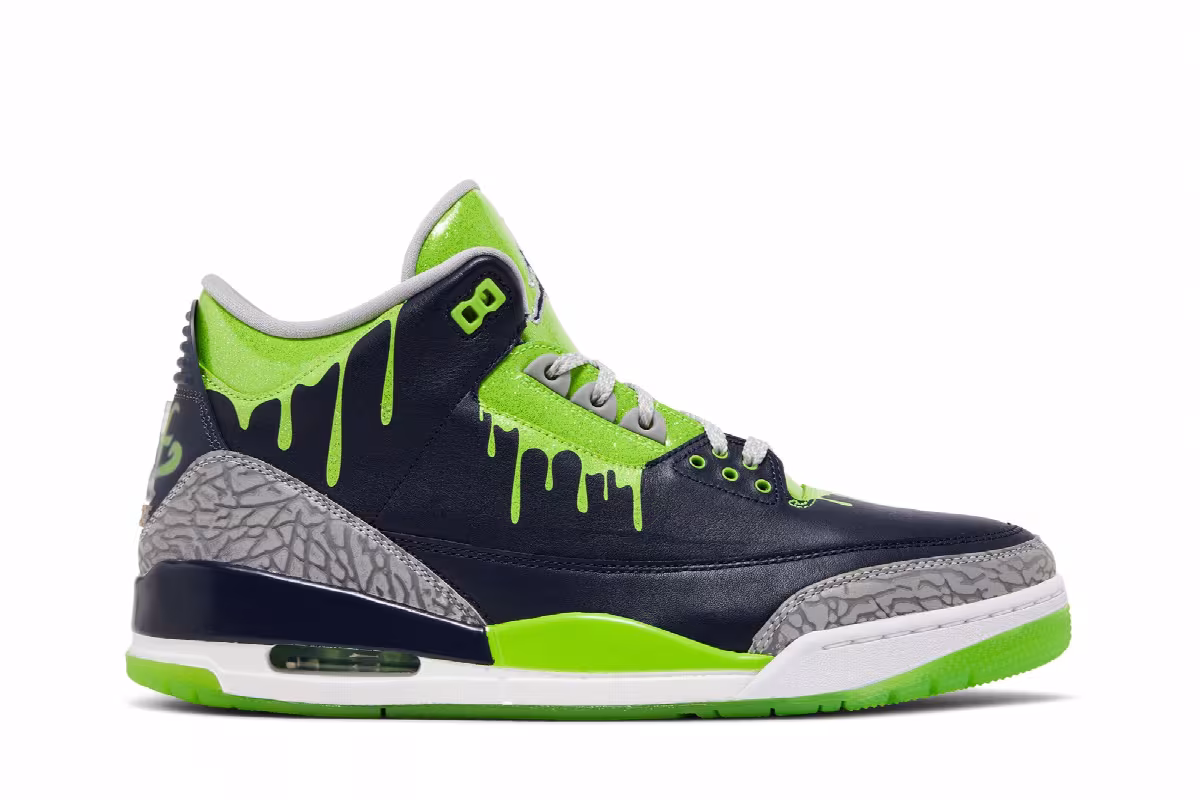 Air Jordan 3 Doernbecher XIX, view 2
