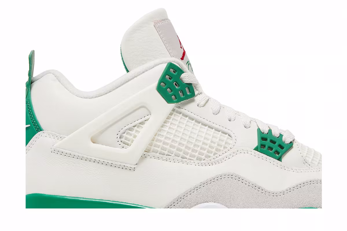 Nike SB x Air Jordan 4 SP Pine Green, view 3