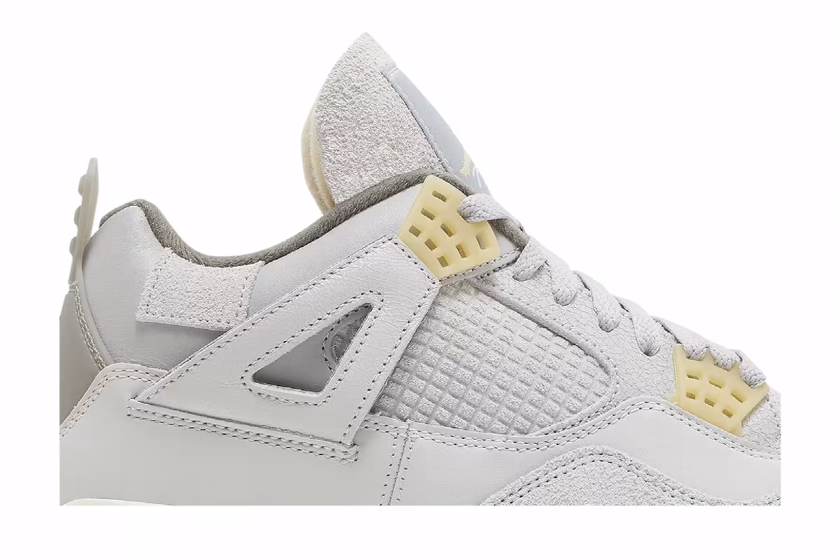 Air Jordan 4 SE Craft Photon Dust, view 3