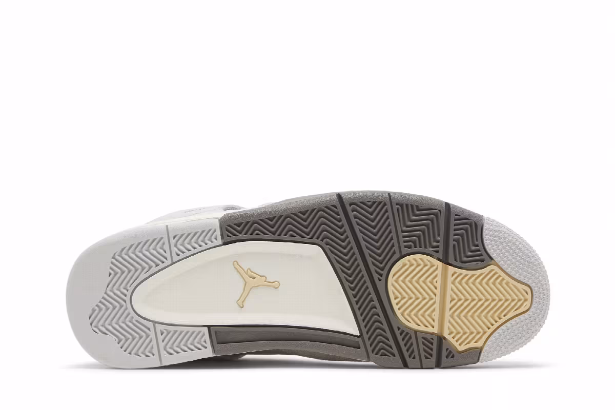 Air Jordan 4 SE Craft Photon Dust, view 5