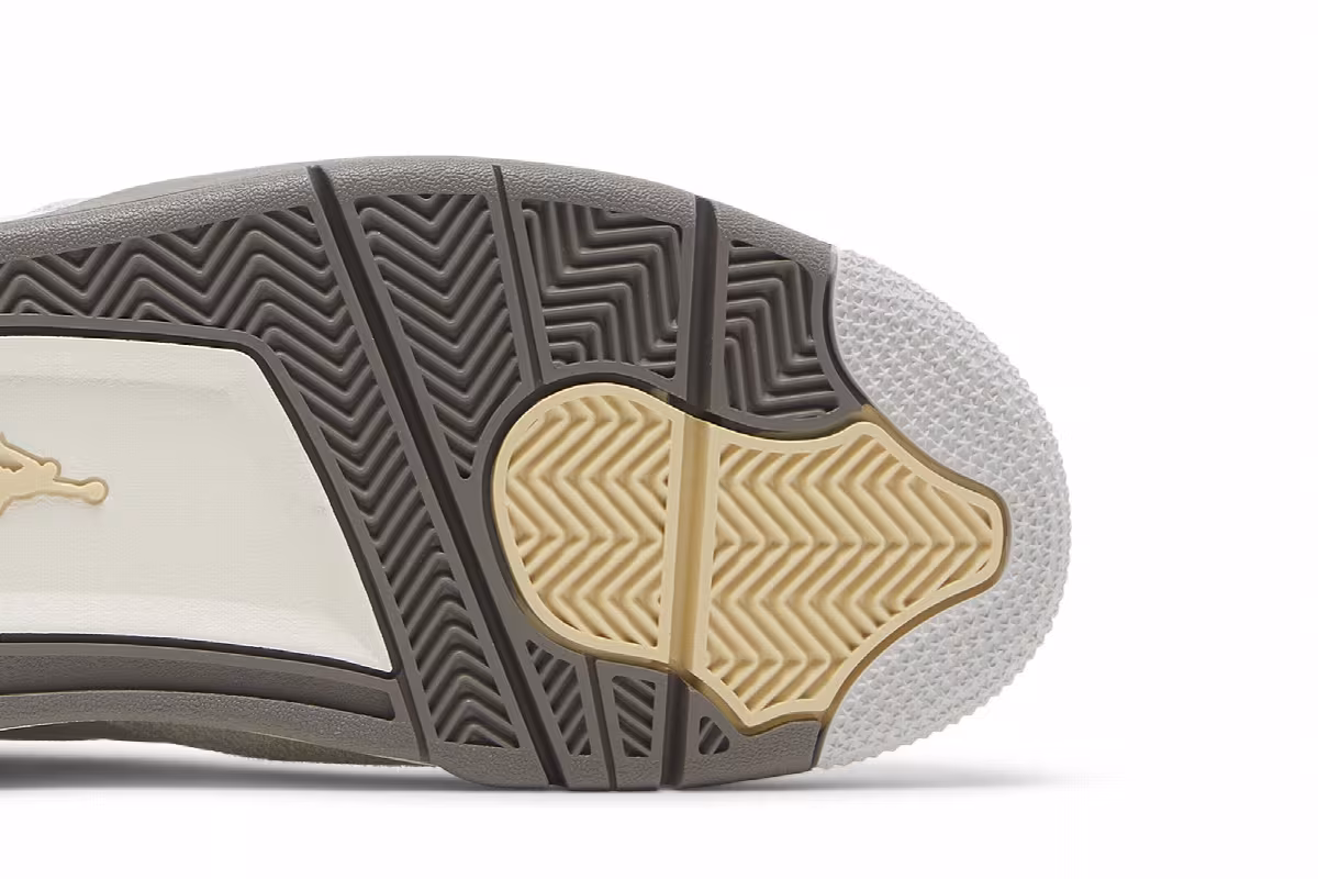 Air Jordan 4 SE Craft Photon Dust, view 6