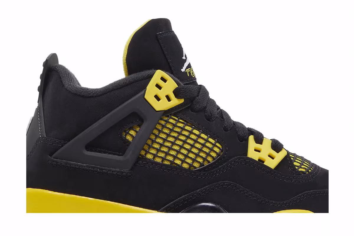 Air Jordan 4 GS Thunder 2023, view 3