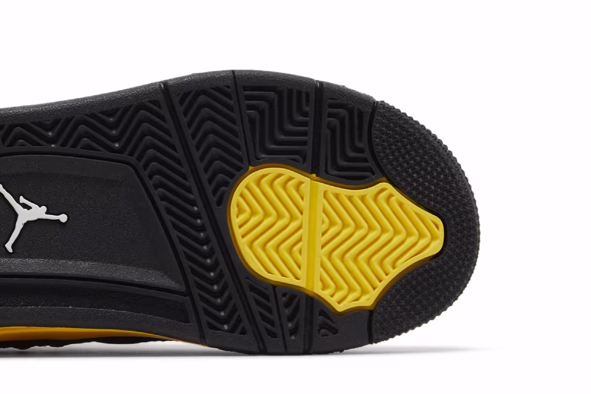 Air Jordan 4 PS Thunder 2023, view 6