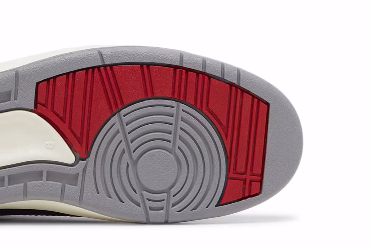 Air Jordan 2 Black Cement, view 6