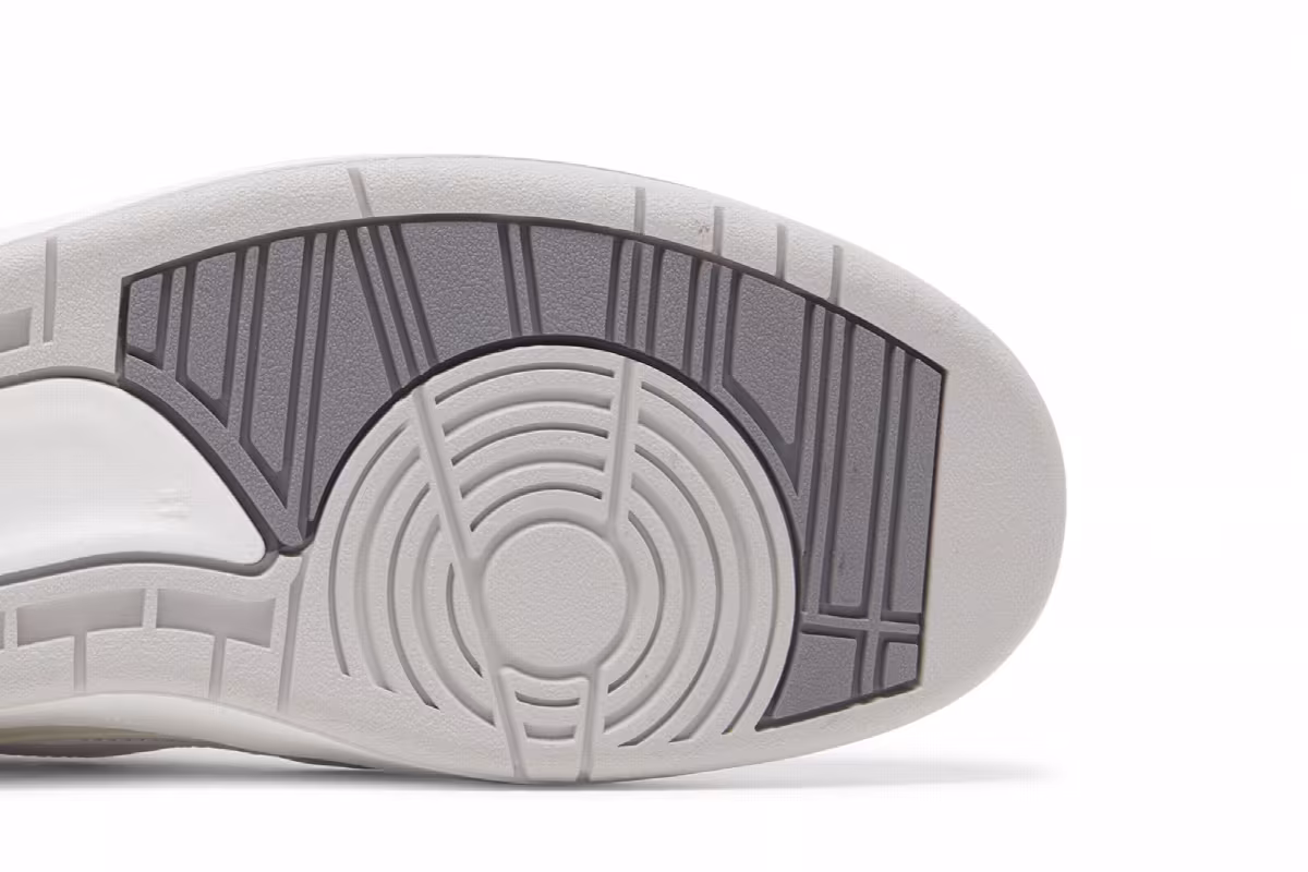 Air Jordan 2 White Cement, view 6