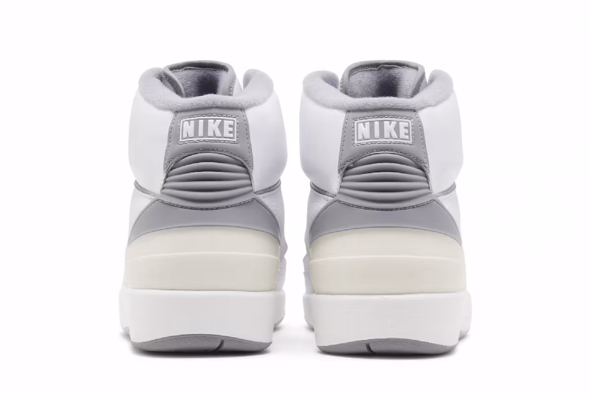 Air Jordan 2 White Cement, view 7