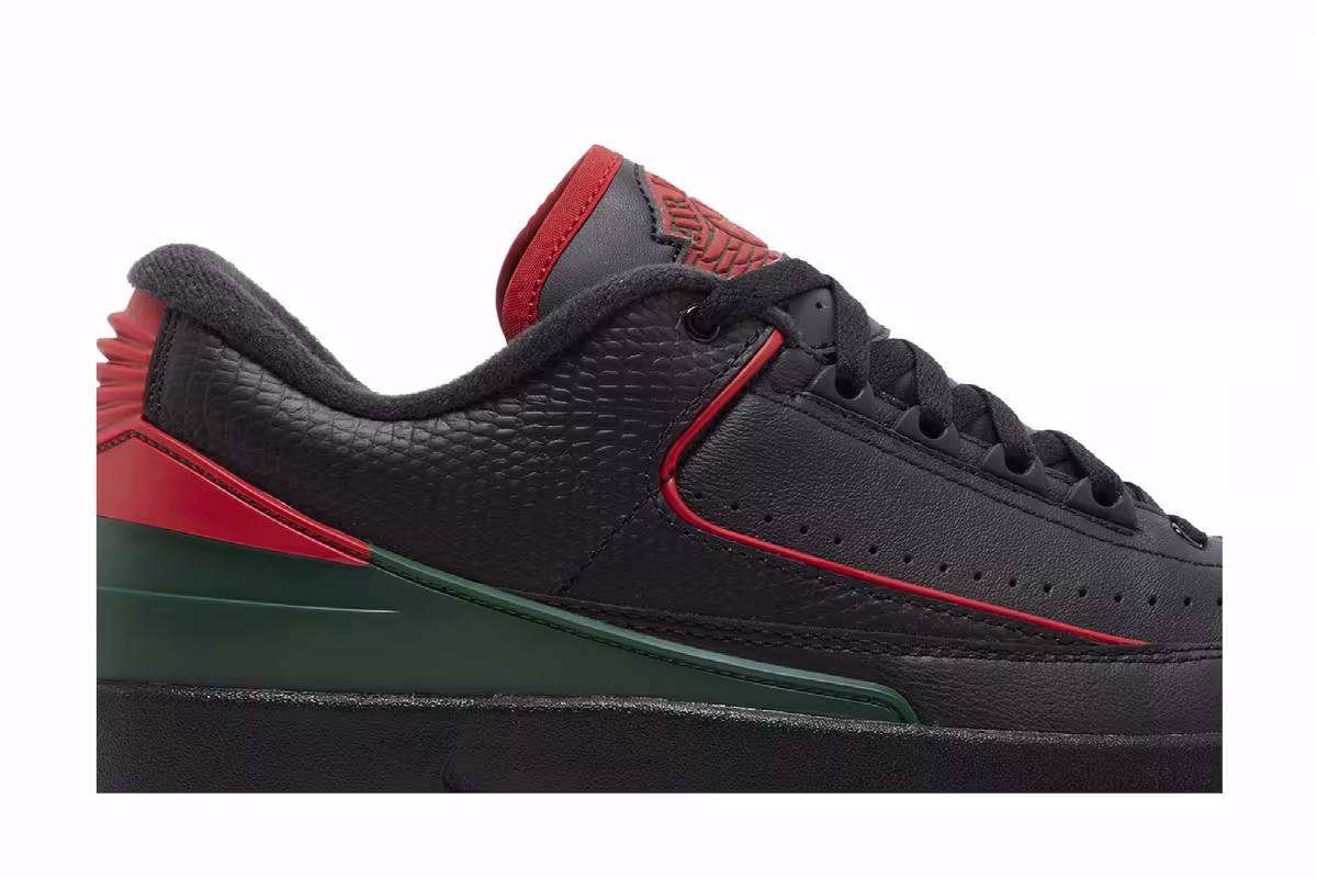 Air Jordan 2 Low Christmas, view 3