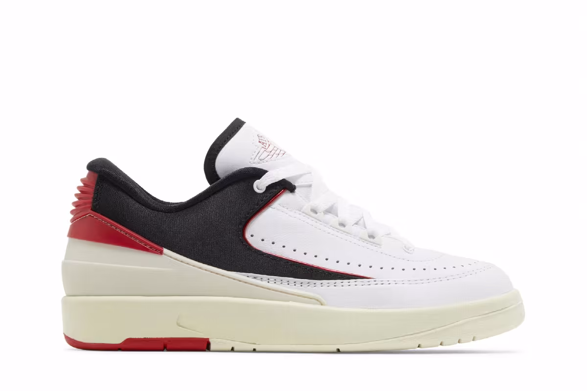 Women's Air Jordan 2 Low Chicago Twist, view 2
