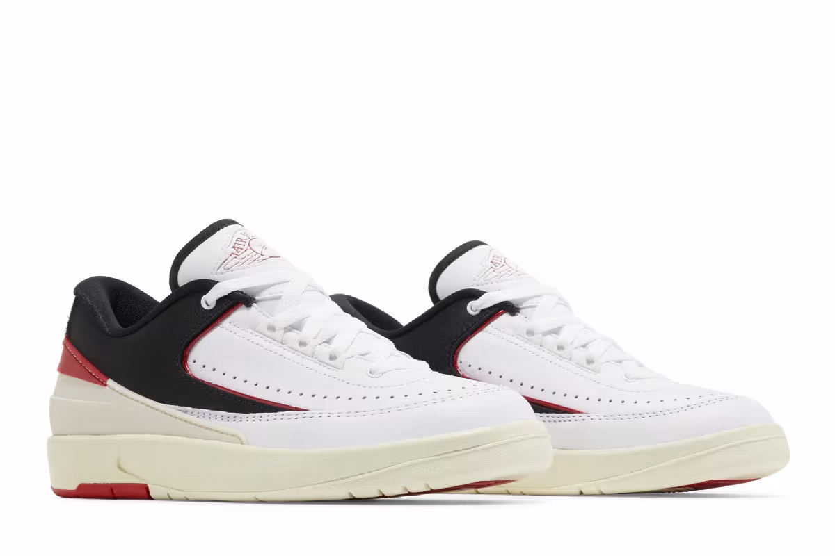 Women's Air Jordan 2 Low Chicago Twist, view 9