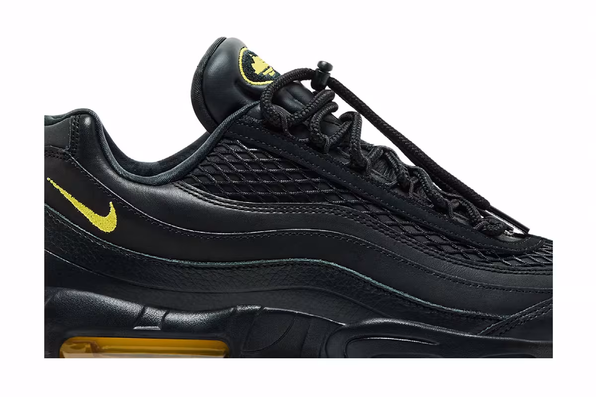 Corteiz x Nike Air Max 95 SP Honey Blacks, view 3