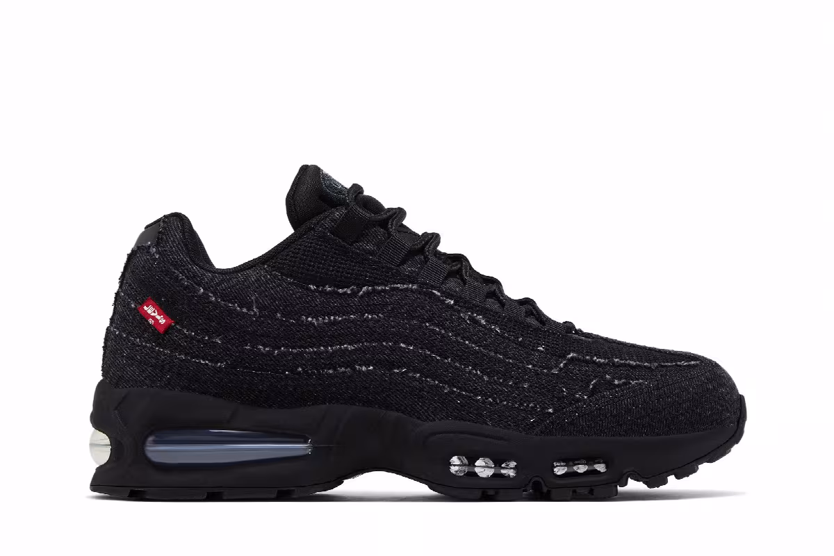 Levi's x Nike Air Max 95 OG Black Anthracite, view 2