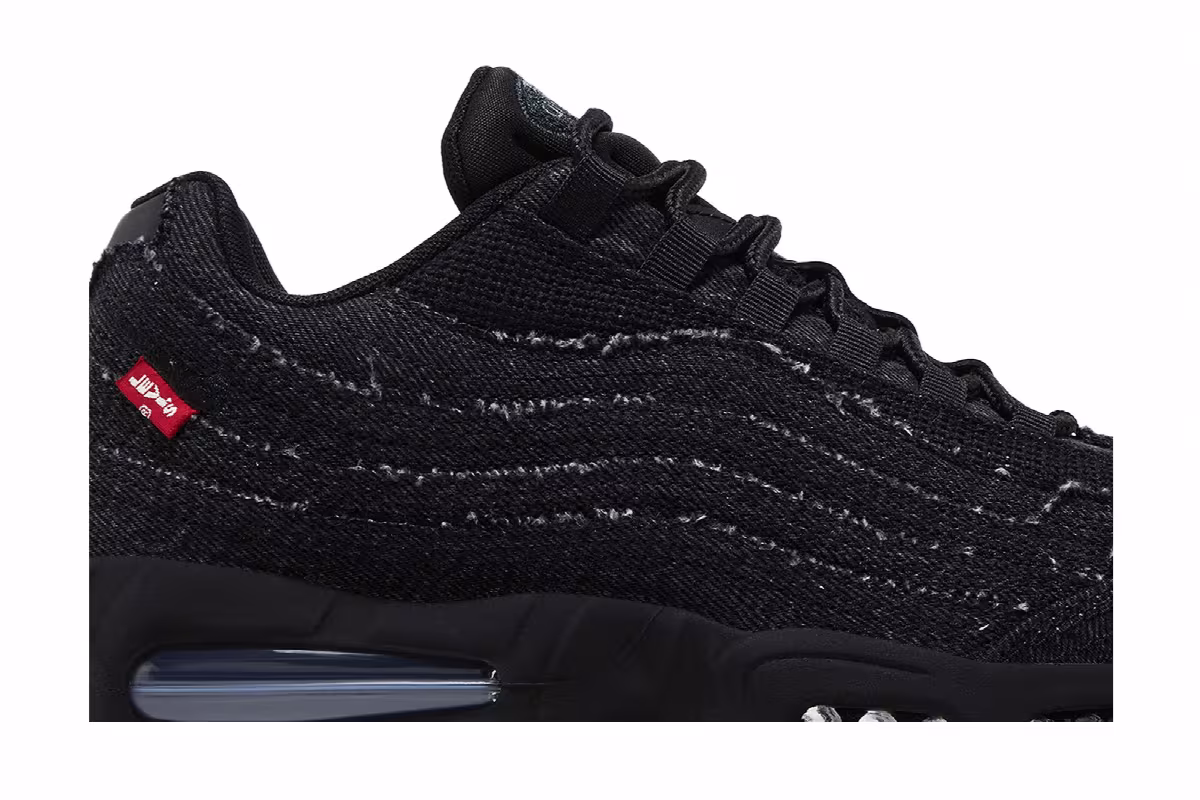 Levi's x Nike Air Max 95 OG Black Anthracite, view 3