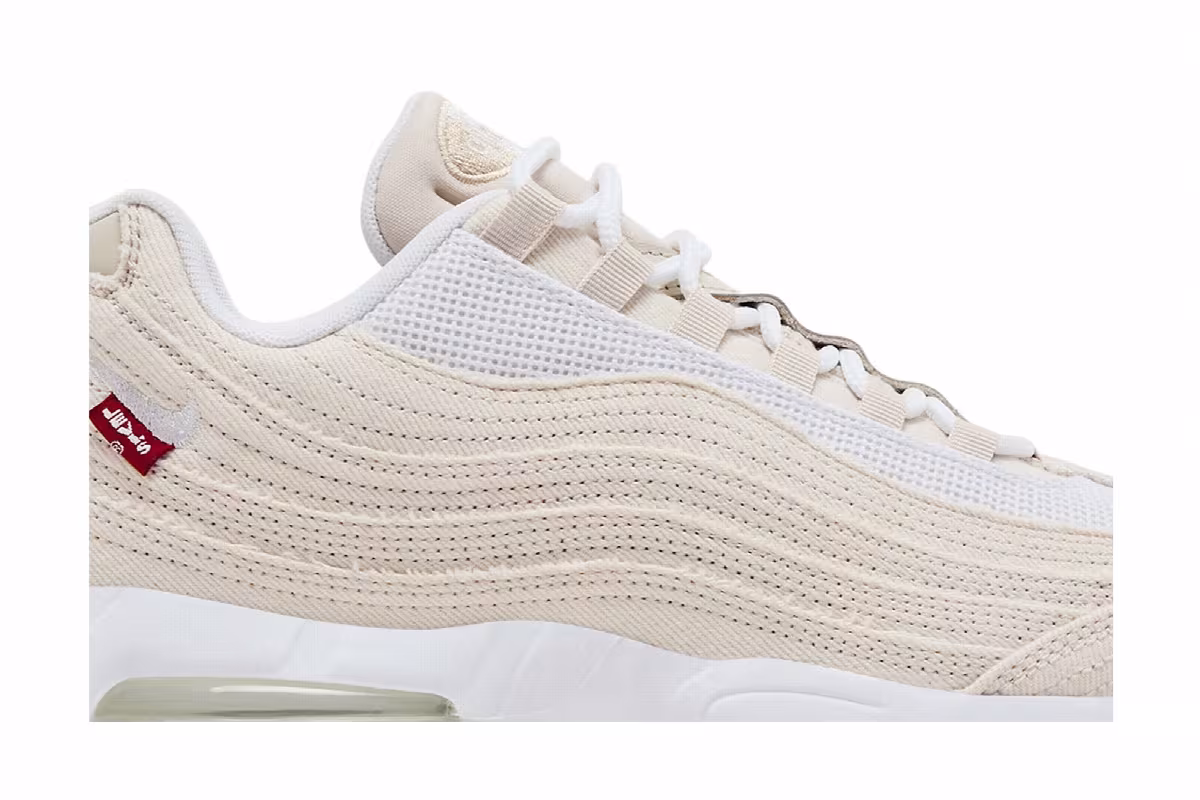 Levi's x Nike Air Max 95 OG Light Orewood Brown, view 3