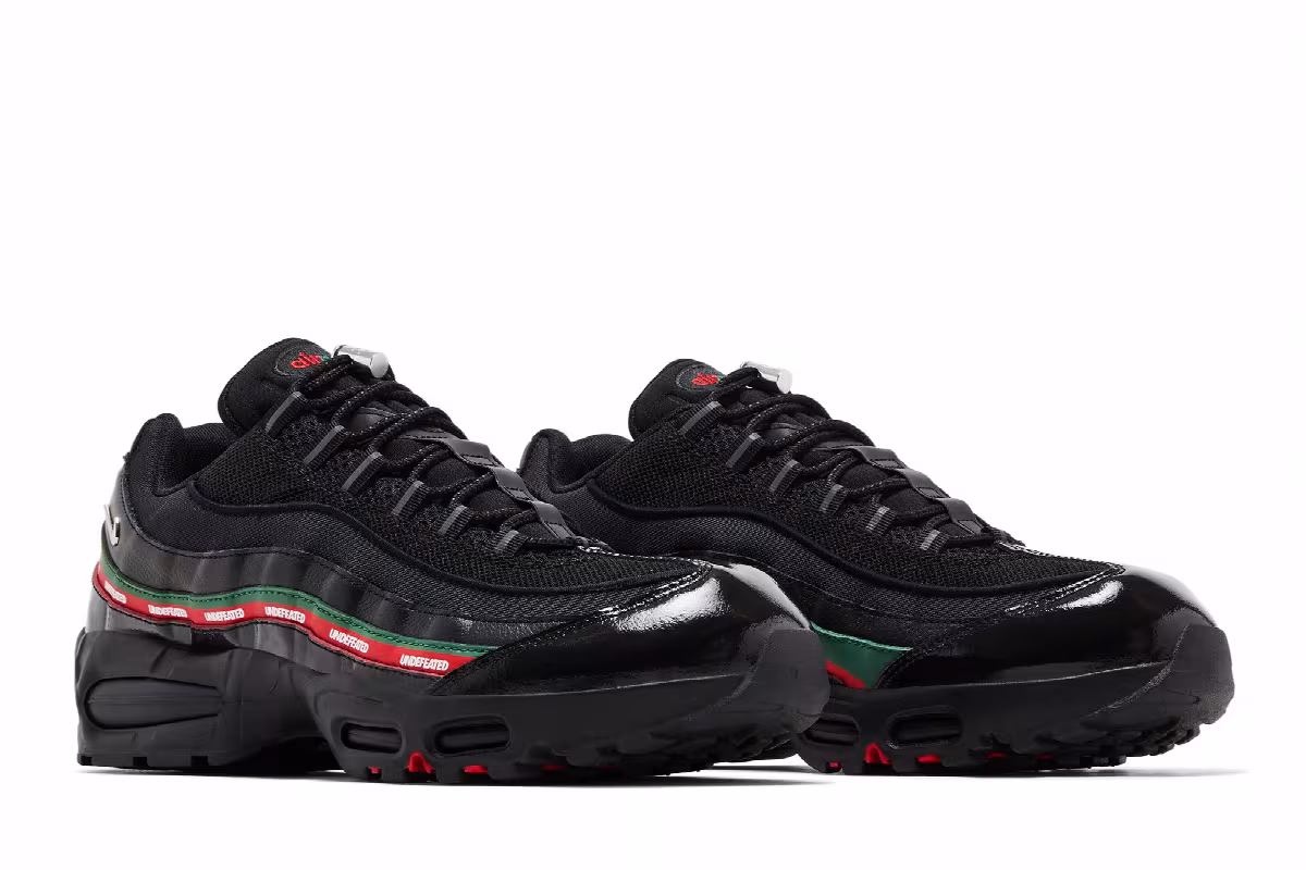 Undefeated x Nike Air Max 95 Black, view 9