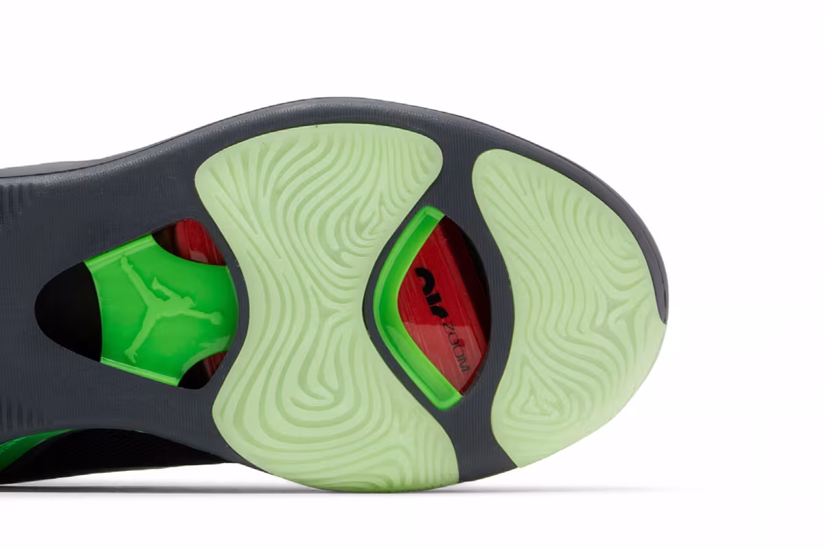 Air Jordan Tatum 1 Green Strike, view 6